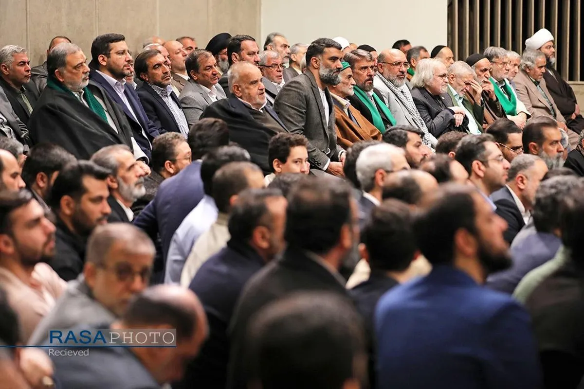 دیدار مداحان اهل&zwnj;بیت (علیهم&zwnj;السلام) با مقام معظم رهبری