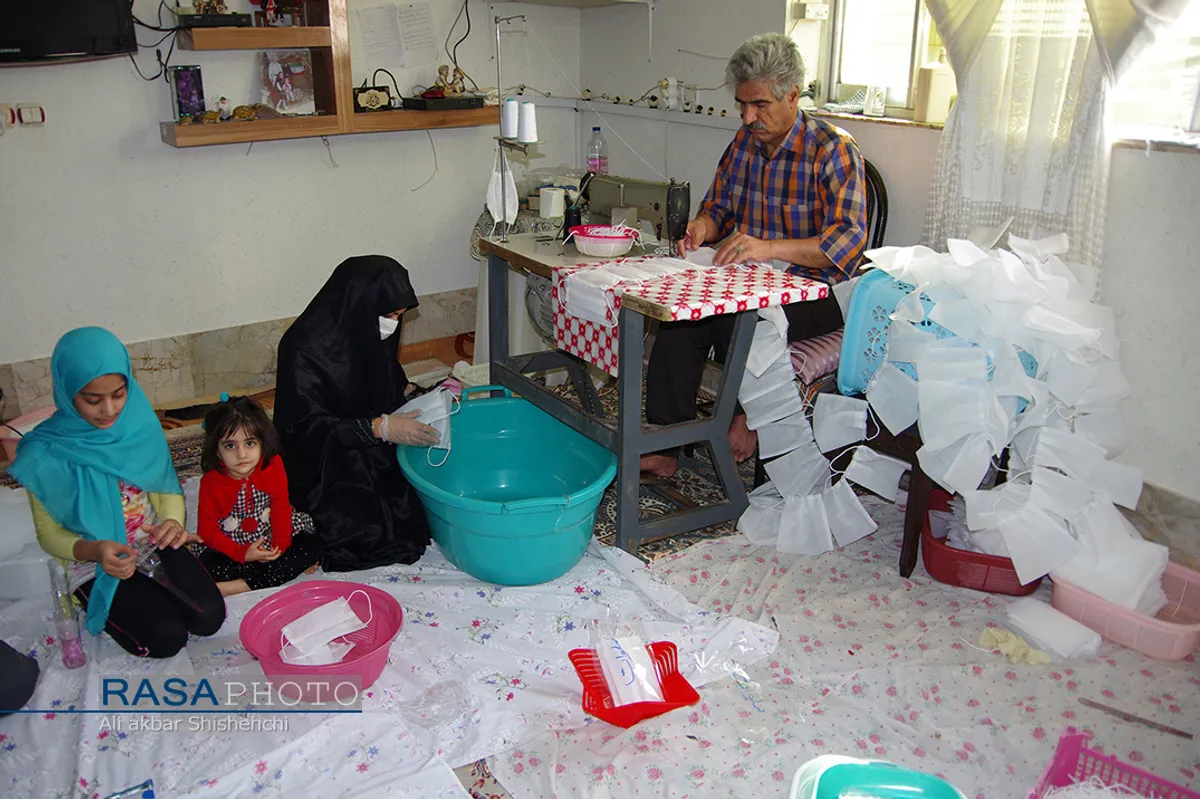 تولید ماسک بصورت جهادی در کارگاه خانگی