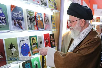بازدید رهبر معظم انقلاب از سی و پنجمین نمایشگاه بین&zwnj;المللی کتاب تهران