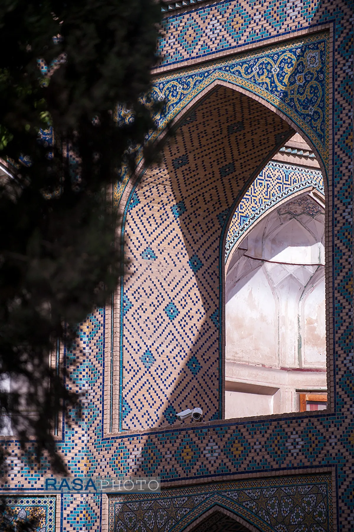 مدرسه علمیه تاریخی حضرت امام صادق(ع) چهارباغ اصفهان
