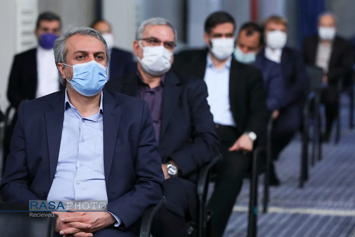 دیدار میهمانان کنفرانس وحدت اسلامى&zwnj; و جمعی از مسئولان نظام با رهبر انقلاب