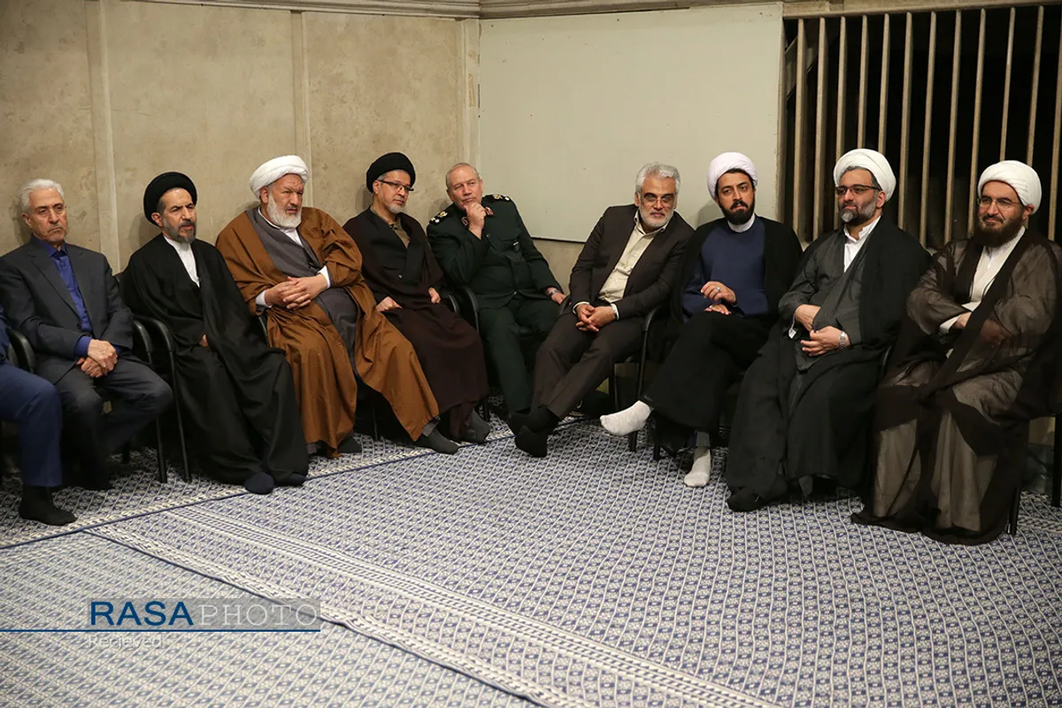 دیدار هزاران نفر از دانشجویان و دانش&zwnj;آموزان با مقام معظم رهبری