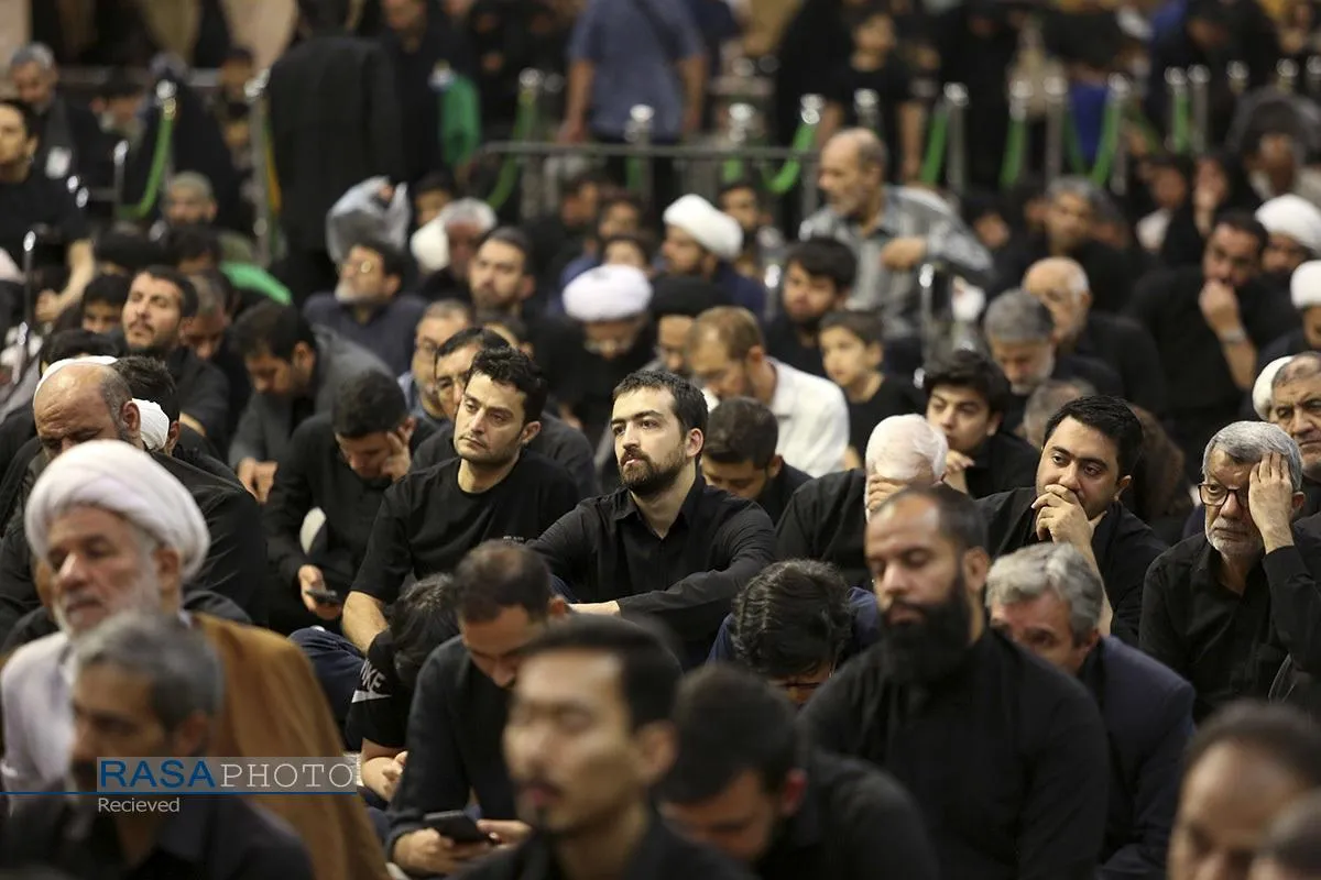 حرم بانوی کرامت در سوگ سه ساله کربلا