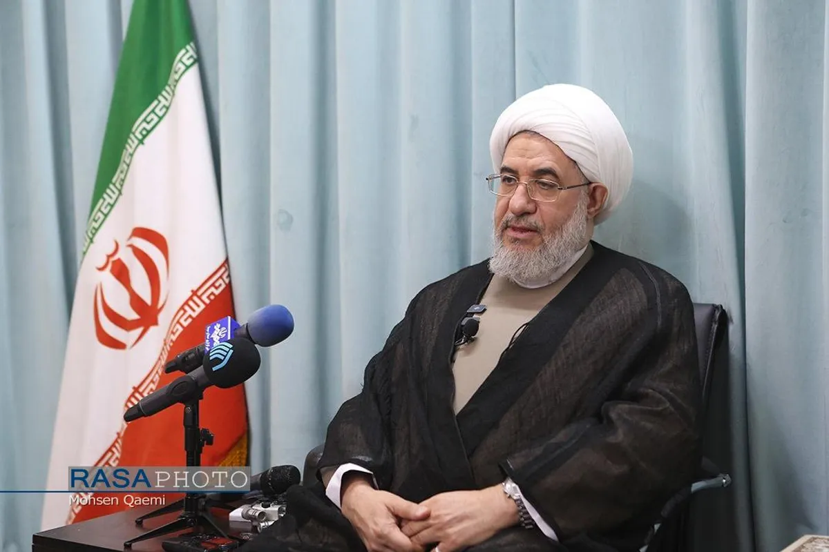 گفتگوی آیت الله اراکی با خبرنگاران