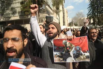 تجمع جمعی از طلاب و دانشجویان در حمایت از مسلمانان هند