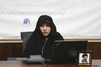 نشست هم&zwnj;اندیشی بانوان و آیین تشییع امام شهید انقلاب