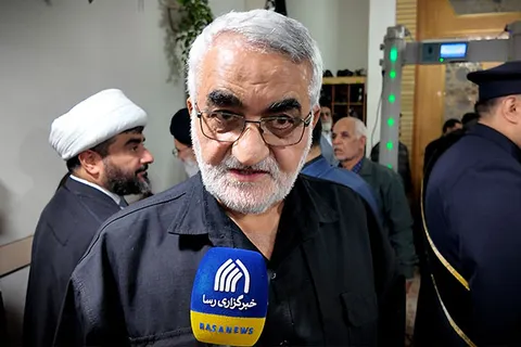آیت‌الله شبیری زنجانی الگویی علمی و اخلاقی برای نسل آینده بود