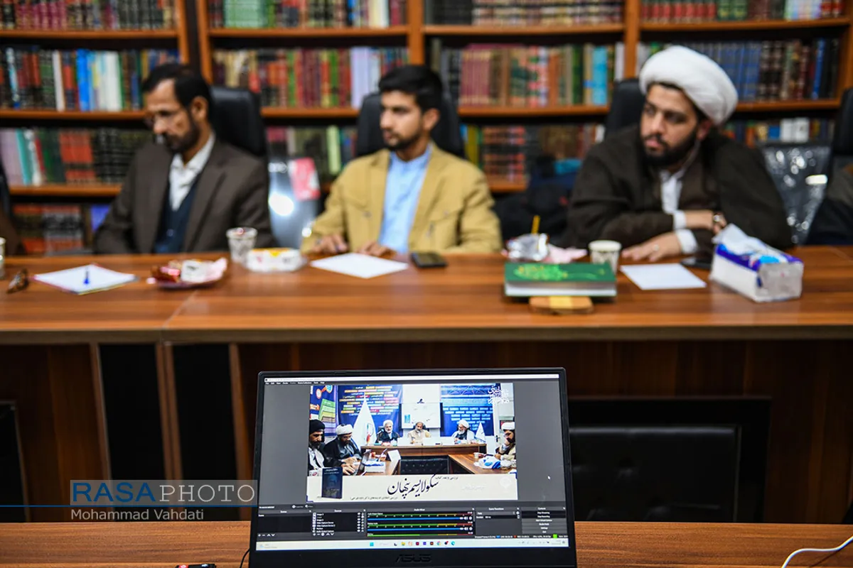 کرسی ترویجی بررسی و ارزیابی کتاب&laquo;سکولاریسم پنهان&raquo;