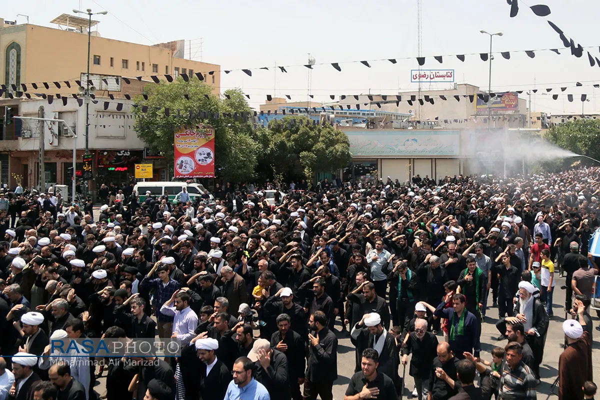دسته عزاداری روز شهادت حضرت امام جعفر صادق (علیه السلام) با حضور حضرت آیت الله وحید خراسانی