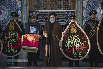 آئین تعویض پرچم مسجد مقدس جمکران در پی شهادت حضرت آیت&zwnj;الله&zwnj;العظمی خامنه&zwnj;ای (قدس&zwnj;سره)