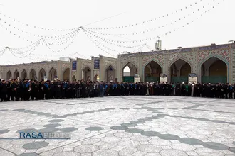 تشییع پیکر آیت&zwnj;الله امامی کاشانی در حرم مطهر رضوی