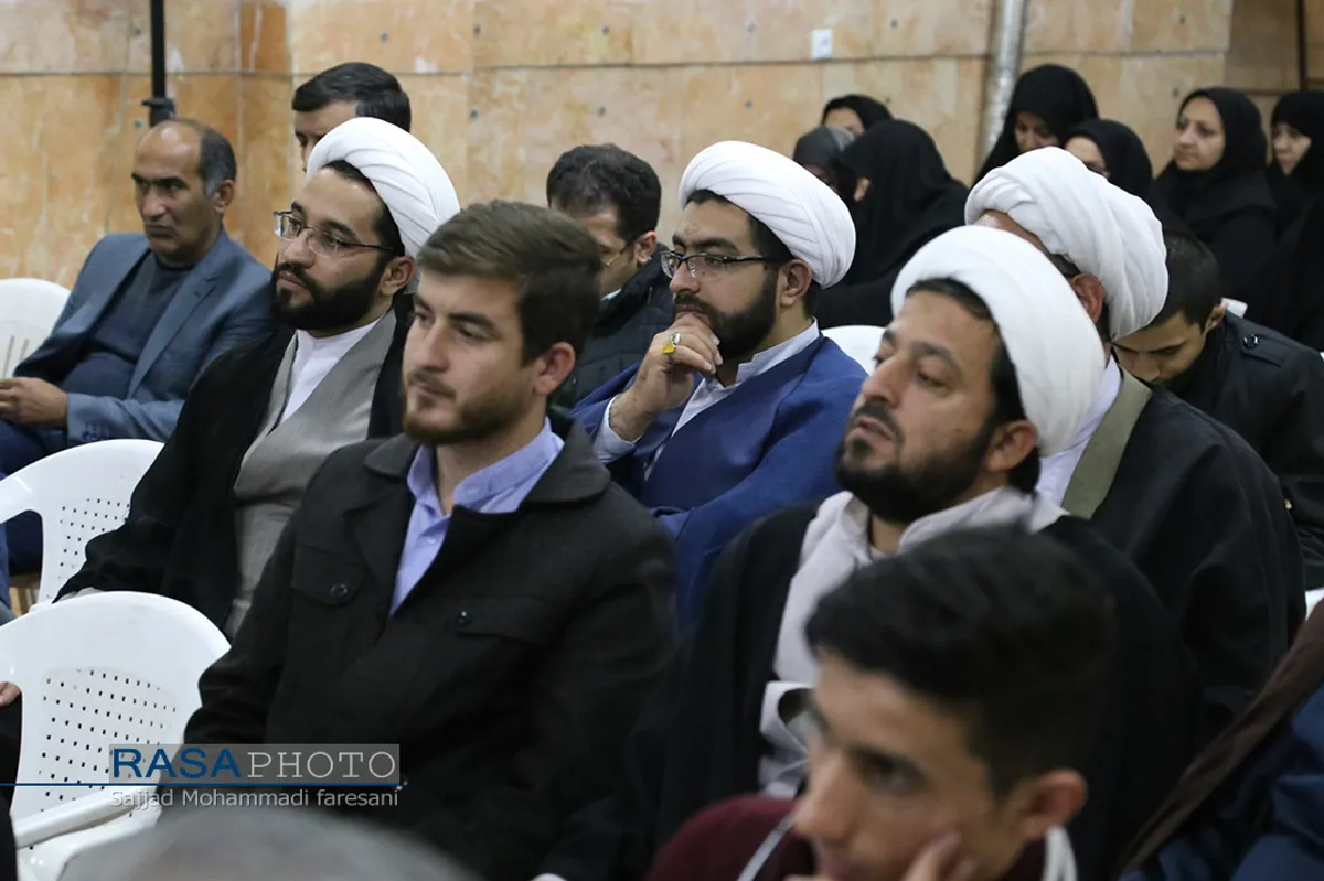 اساتید حوزه&zwnj;های علمیه و مراکز آموزش عالی با نماینده ولی فقیه در استان چهارمحال و بختیاری