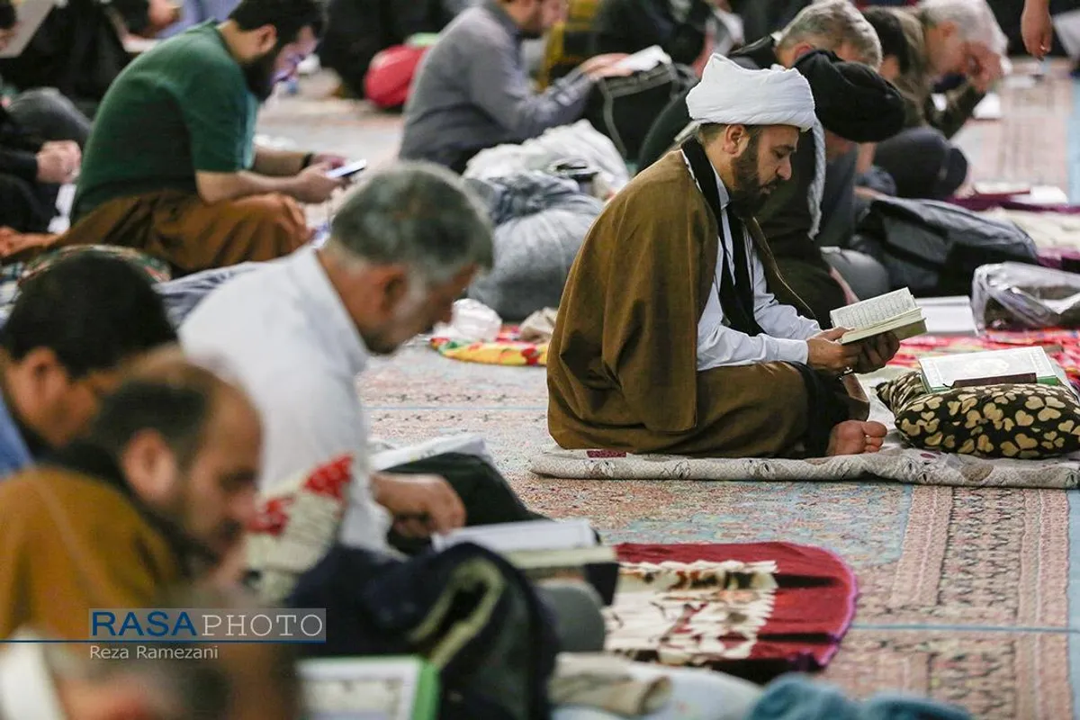 مراسم معنوی اعمال "ام داوود" در مسجد مقدس جمکران