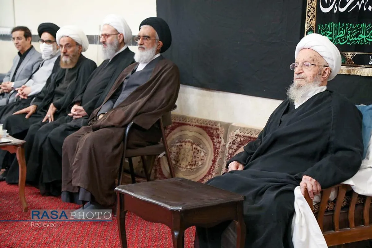 عزاداری روز عاشورای حسینی (ع) در بیوت مراجع تقلید