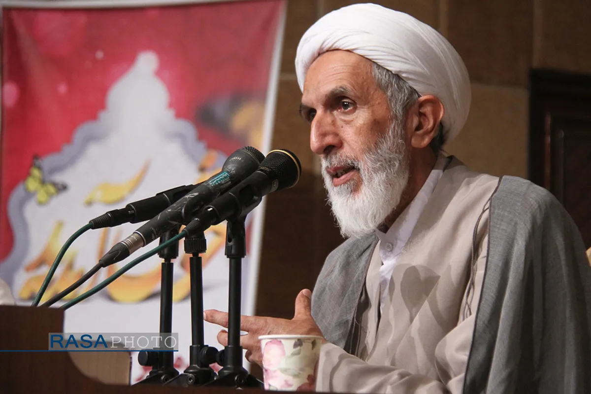 نشست تخصصی طرح تقویت مبانی اعتقادی در شهرکرد با حضور و سخنرانی حجت الاسلام والمسلمین طائب