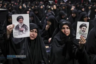 دومین شب مراسم عزاداری حضرت اباعبدالله الحسین (ع) از طرف رهبر انقلاب