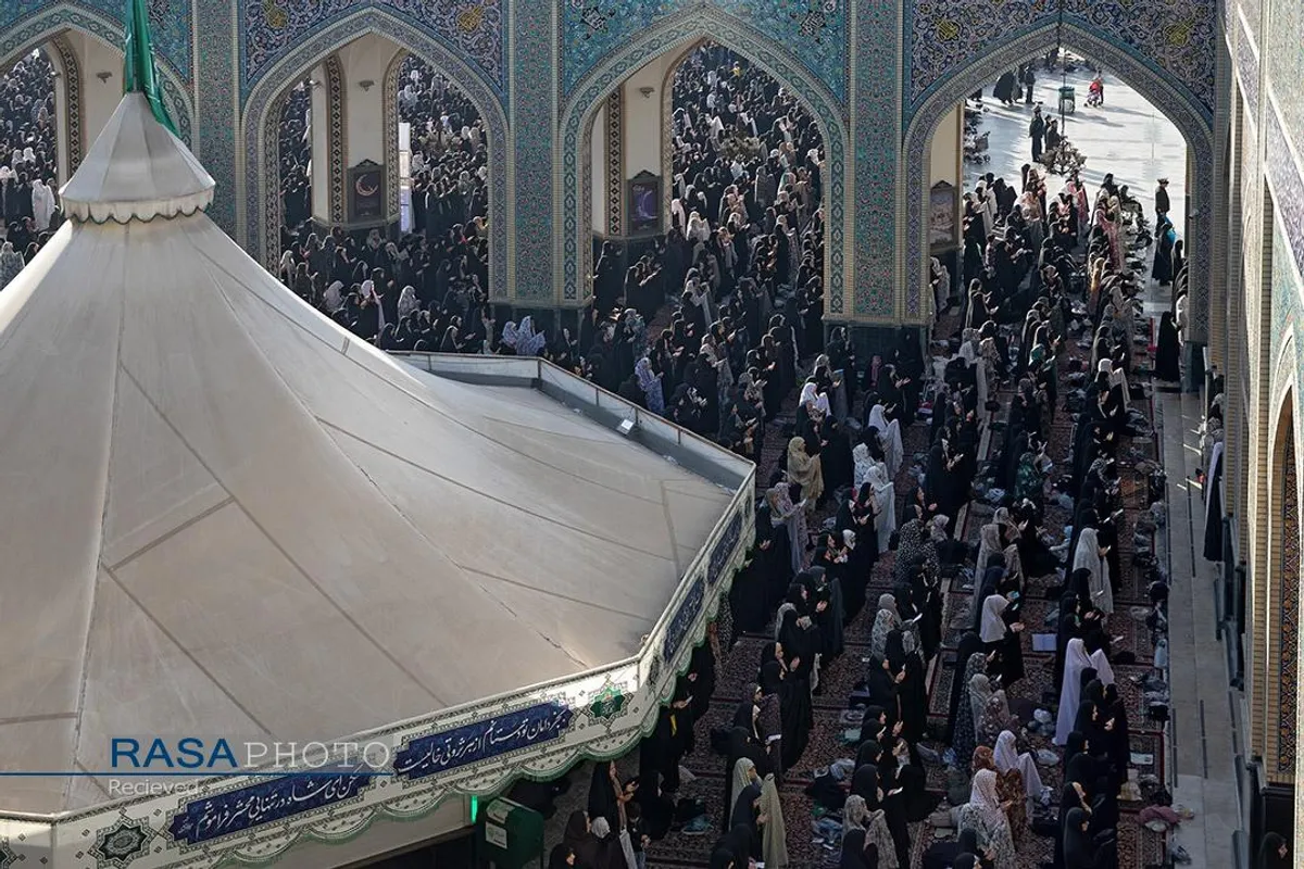 اقامه نماز عید فطر در حرم مطهر رضوی