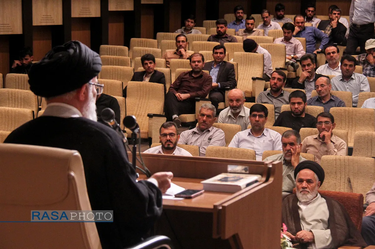 نشست آموزشی طلایه داران امر به معروف و نهی از منکر چهارمحال و بختیاری