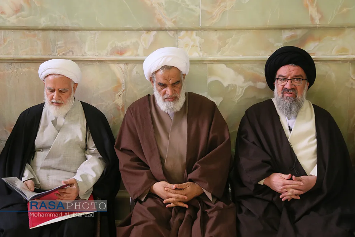 مراسم تشییع پیکر آیت الله مومن نماینده مردم استان قم در مجلس خبرگان رهبری