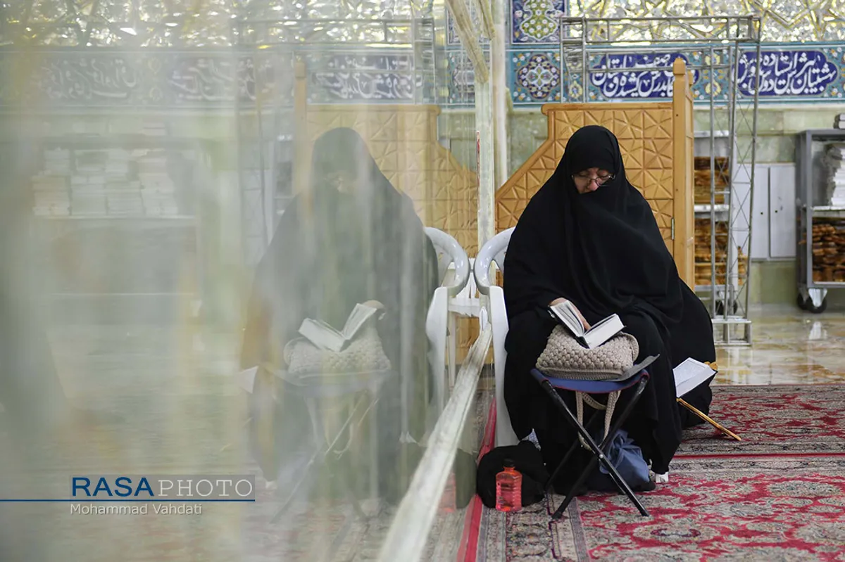 مراسم قرائت کامل دعای ابوحمزه&zwnj;ثمالی در حرم کریمه اهلبیت (ع)