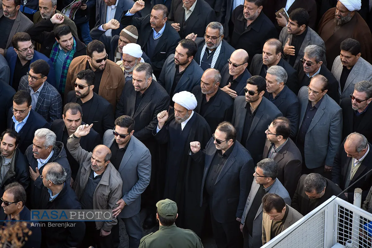 تجمع و راهپیمایی مردم غیور شیراز درپی شهادت سپهبد حاج قاسم سلیمانی