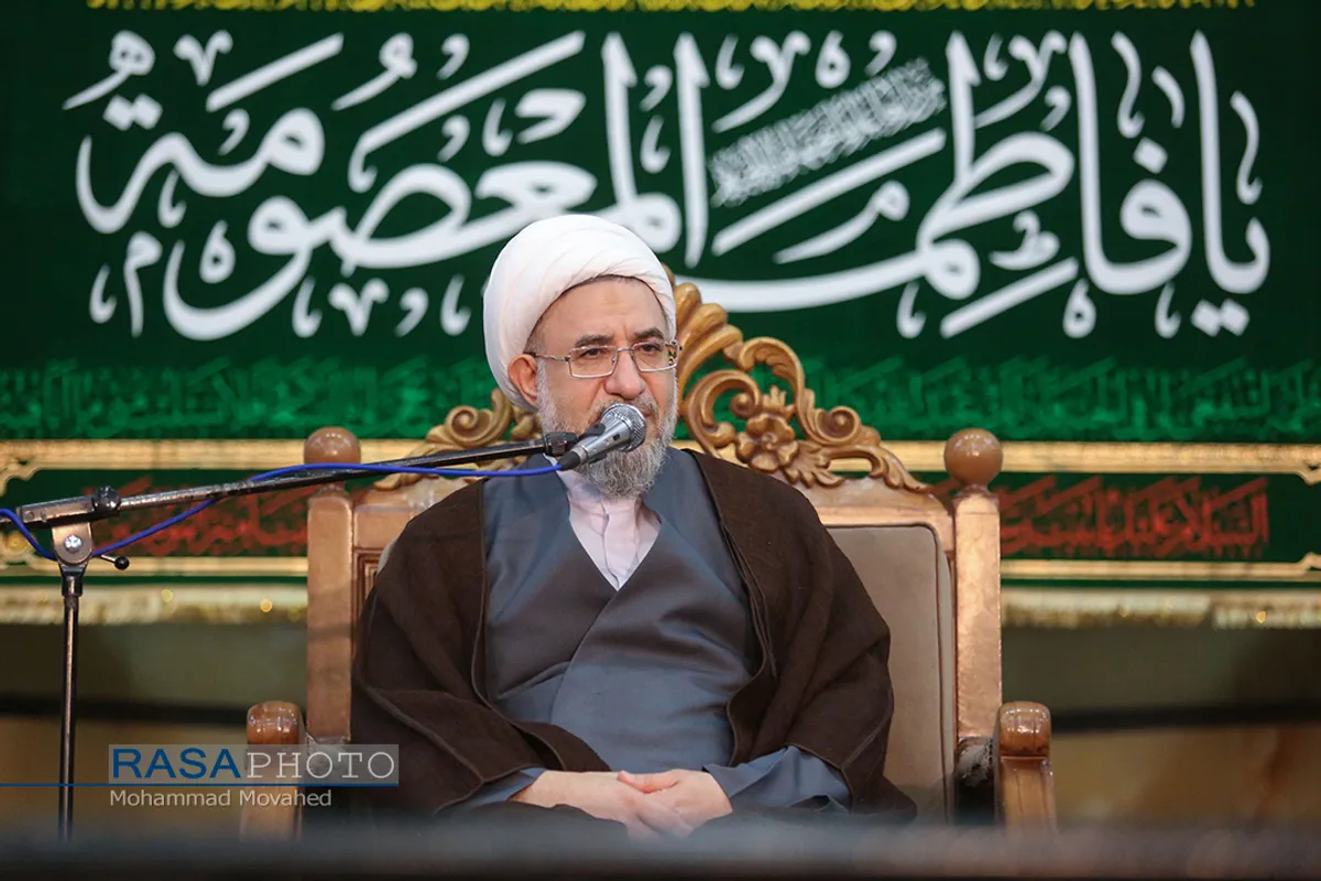 سخنرانی آیت الله محسن اراکی دبیرکل مجمع جهانی تقریب مذاهب اسلامی در مراسم بزرگداشت مرحوم آیت الله سید محمد حسینی شاهرودی از سوی رهبر معظم انقلاب در مسجد اعظم قم