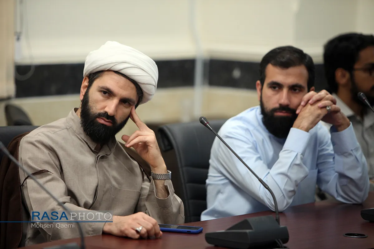 نشست درس گفتار&zwnj;های رمضانی با ارائه حجت الاسلام اسلامی تنها