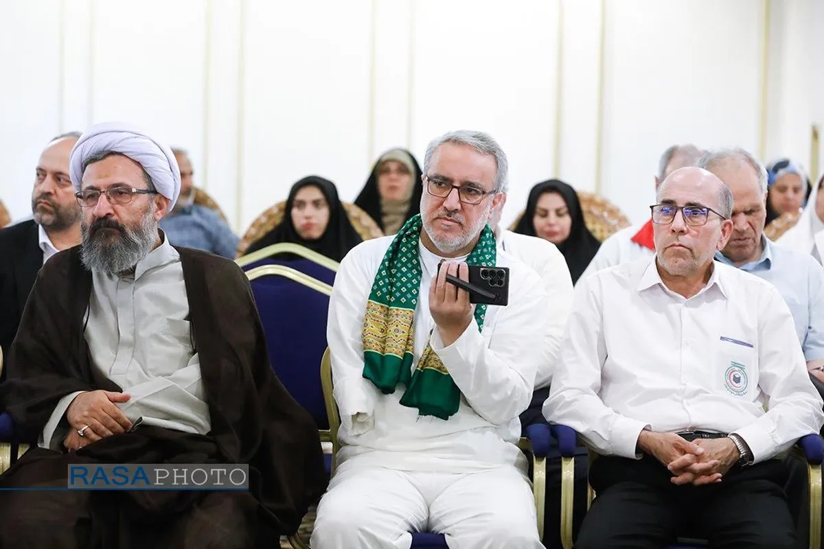 دیدار نماینده ولی&zwnj;فقیه در حج و زیارت با اعضای کاروان جانبازان در مدینه