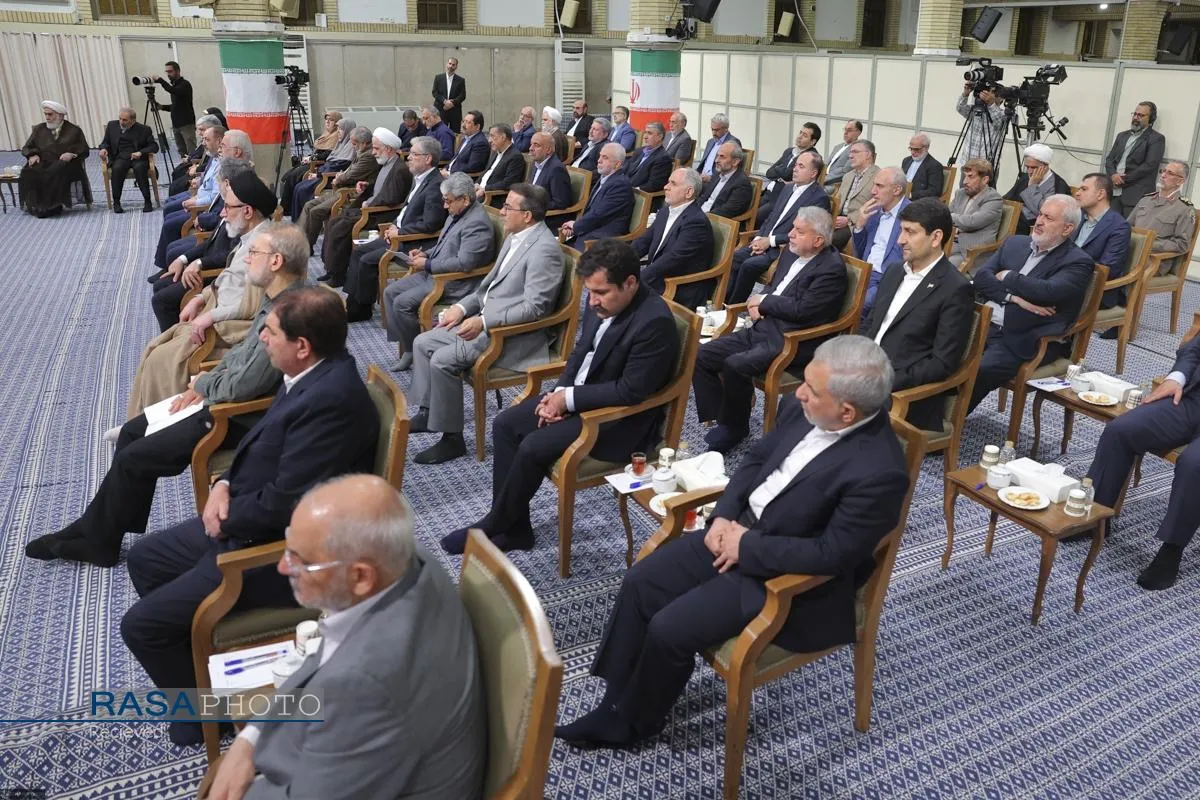 دیدار رئیس&zwnj; جمهور و اعضای هیئت دولت با رهبر معظم انقلاب