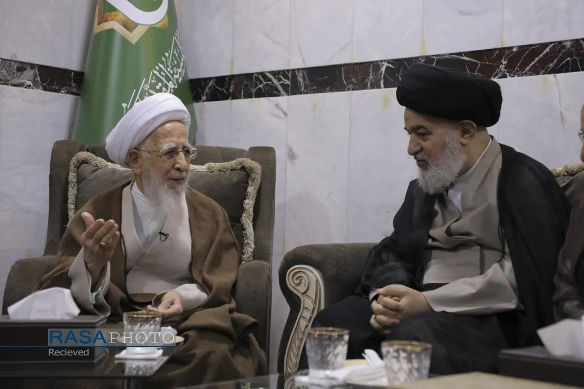 تشرف حضرت آیت&zwnj;الله جوادی آملی به حرم&zwnj;های مطهر حضرت اباعبدالله الحسین و حضرت ابوالفضل العباس (علیهما&zwnj;السلام)