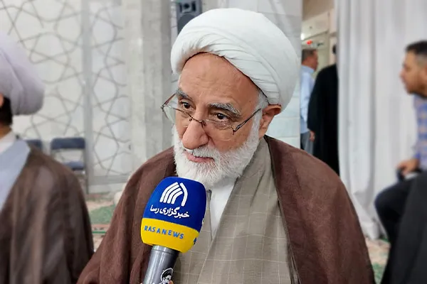 تدوین کتب و درسنامه‌ها؛ پاسخ حوزه علمیه به بیانیه «حوزه پیشرو و سرآمد»