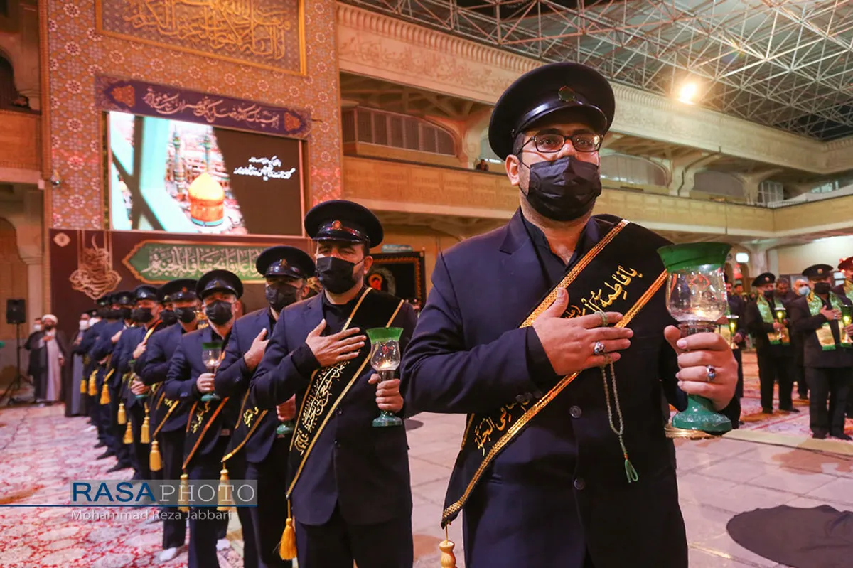 آیین شمع گردانی شام  وفات حضرت معصومه (س)