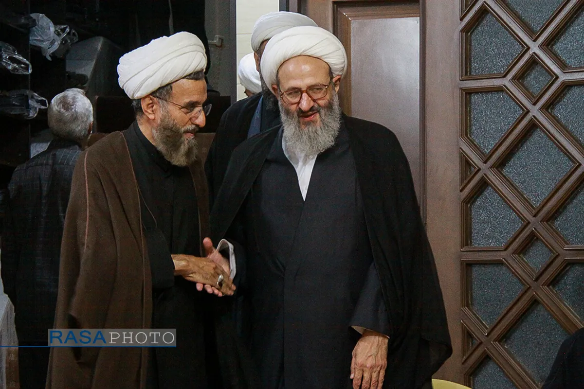 مراسم روضه در بیت آیت الله فقیهی