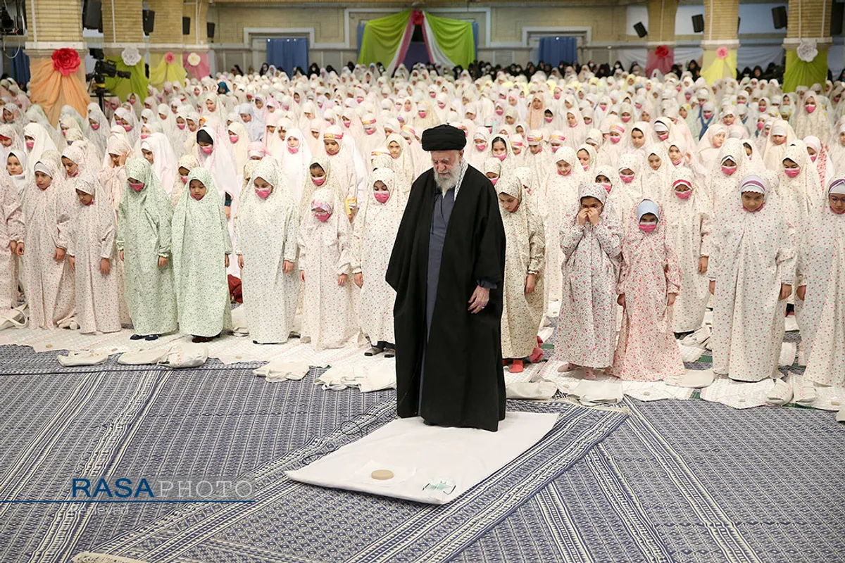 مراسم جشن تکلیف دختران دانش&zwnj;آموز با حضور مقام معظم رهبری