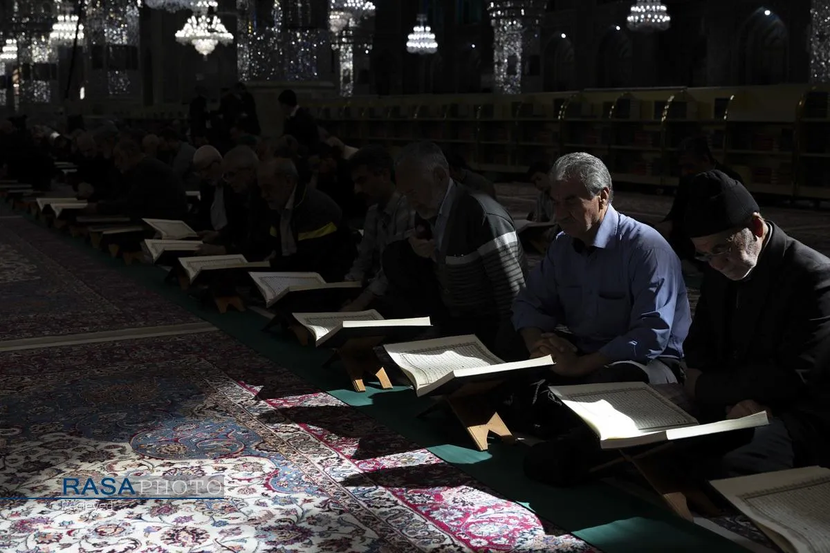 ترتیل خوانی قرآن کریم در حرم مطهر رضوی