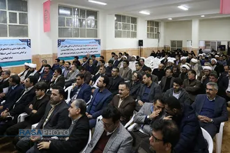 اساتید حوزه&zwnj;های علمیه و مراکز آموزش عالی با نماینده ولی فقیه در استان چهارمحال و بختیاری
