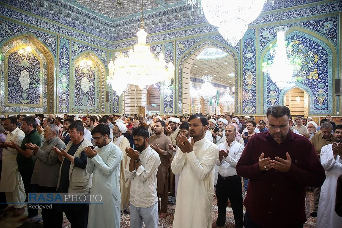 اقامه نماز عید سعید قربان در حرم کریمه اهلبیت (ع)