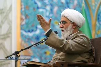 اولین جلسه عمومی درس اخلاق آیت الله شب&zwnj;زنده&zwnj;دار