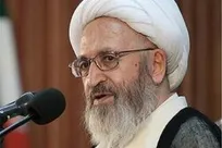 آیت‌الله سبحانی ۲۵۰۰ جلد کتاب ‌به کتابخانه مرکزی قم اهدا کرد