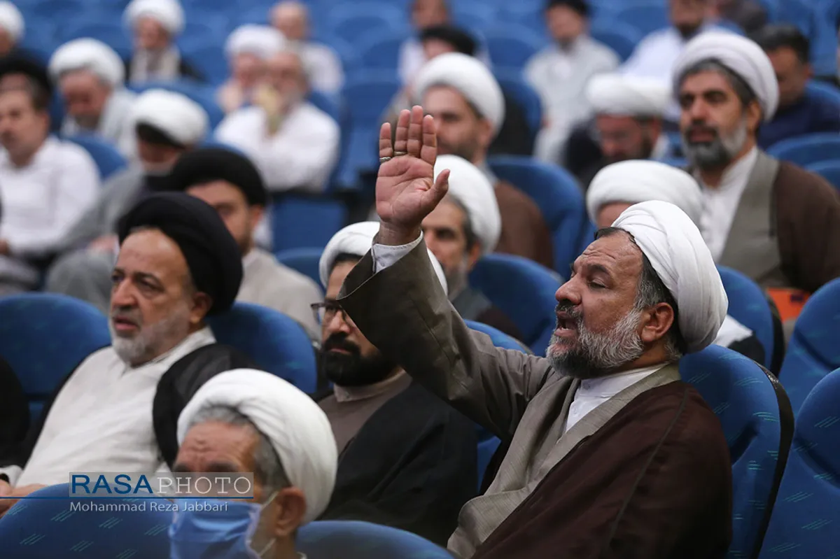 همایش نقش مبلغان در دفاع مقدس&lrm;&lrm;