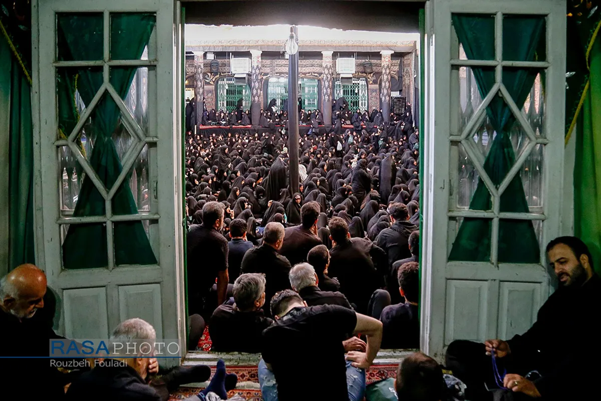 عزاداری حضرت اباعبد الله الحسین (علیه السلام) در حسینیه سادات اخوی
