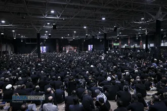 مراسم عزاداری شب عاشورای حسینی در جوار محل شهادت قائد شهید