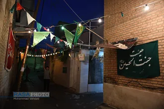 چراغانی کوچه&zwnj;ها و خیابان&zwnj;ها در قم در آستانه میلاد امام زمان (عج)