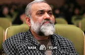 مشکلات امروز به دلیل غیر انقلابی عمل کردن است