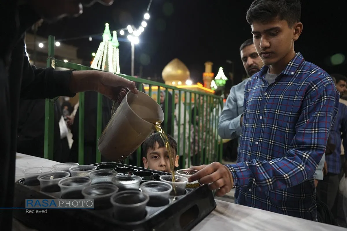 نمایشگاه &laquo;غدیر&raquo; در حرم بانوی کرامت