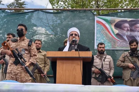 شیعه و سنی در ایران با اتحاد و انسجام همچنان در مقابل دشمن ایستادگی می‌کنند