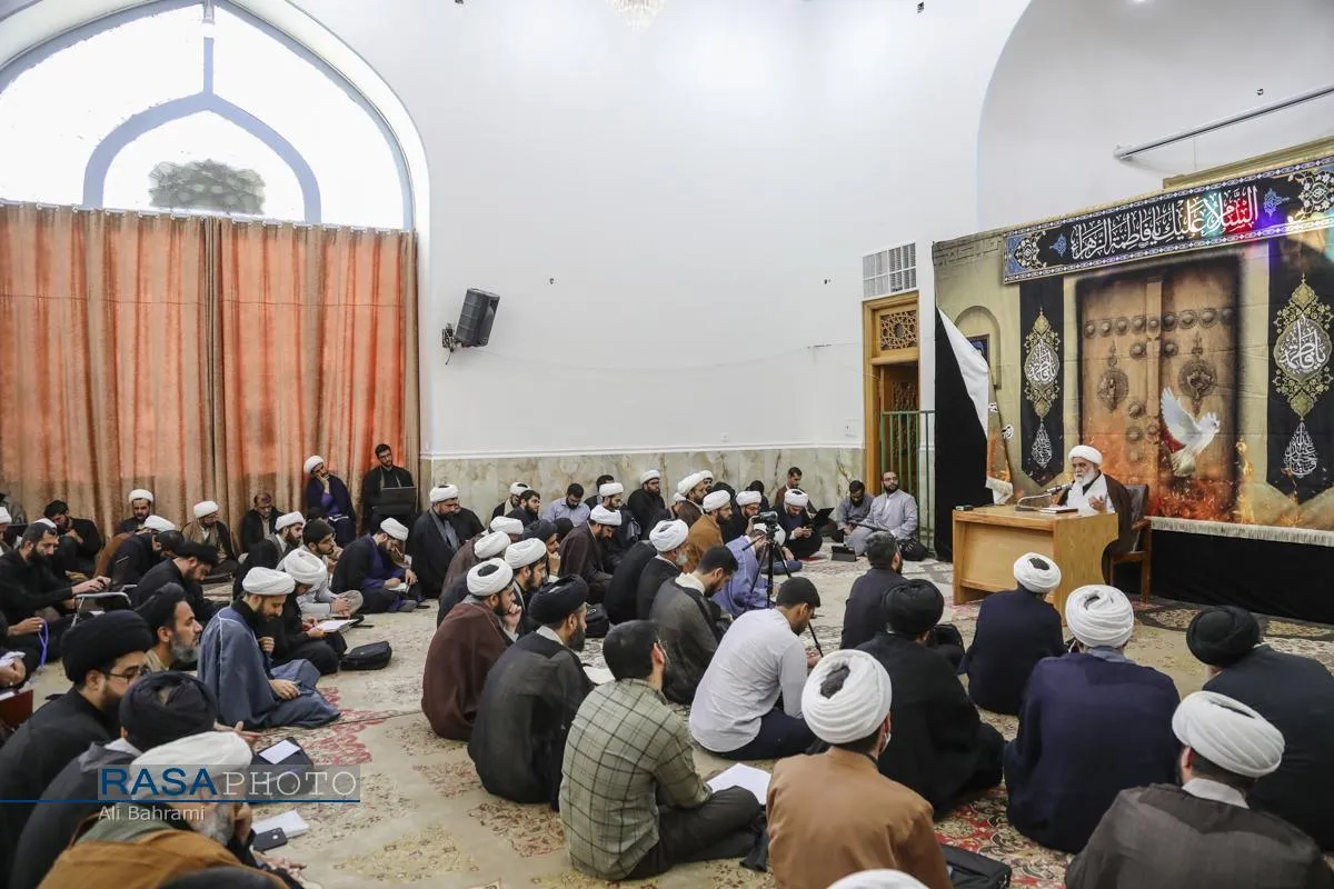 جلسه درس خارج آیت الله شب زنده&zwnj;دار
