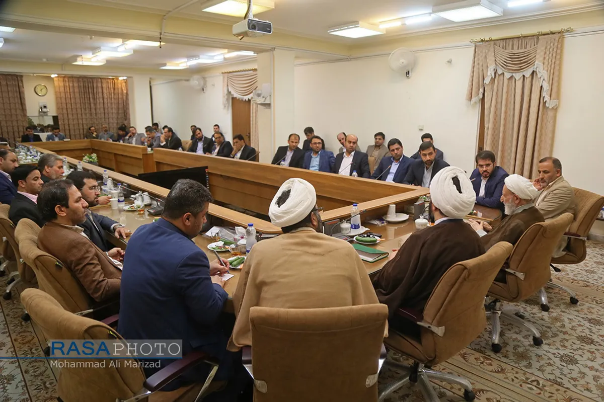 دیدار جمعی از دادستان&zwnj;های قوه قضاییه با آیت الله یزدی رئیس جامعه مدرسین&lrm;