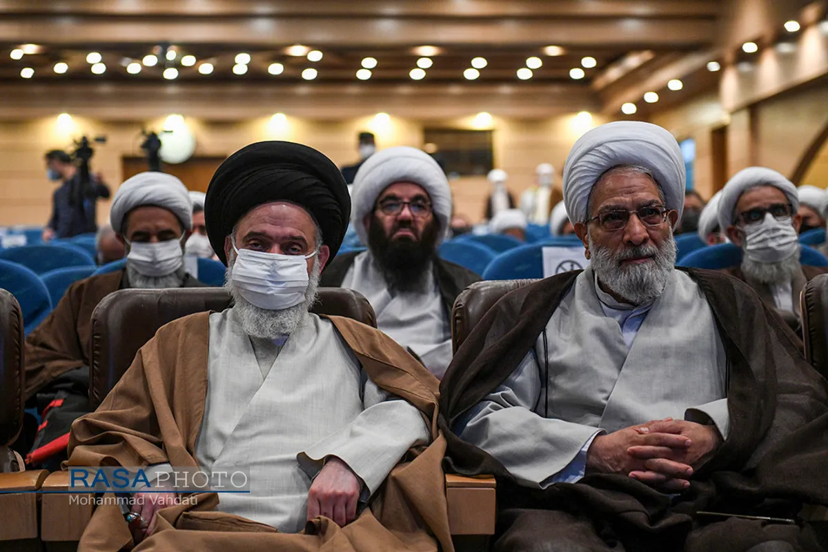 مراسم نکوداشت مرحوم آیت الله سلطان&zwnj;الواعظین شیرازی با قرائت پیام حضرت آیت الله سبحانی در سالن همایش های غدیر دفتر تبلیغات اسلامی برگزار شد.