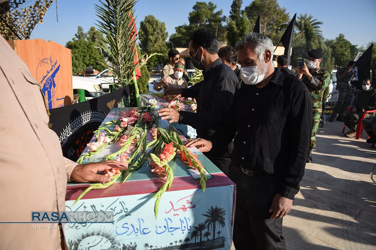 تشییع پیکر شهدا دفاع مقدس در شیراز&lrm;